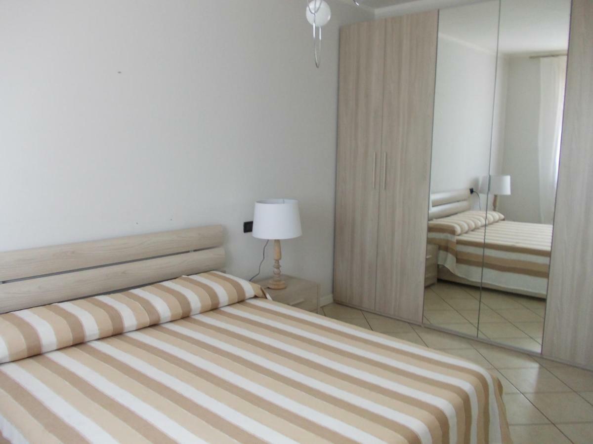 Alessandria Residence Desenzano del Garda Exteriör bild